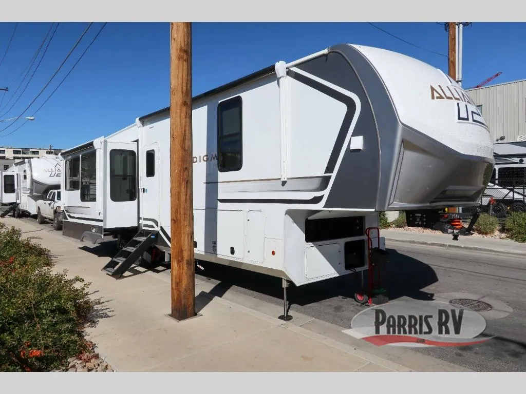 2026 Alliance RV Paradigm 340RL - Photo 2