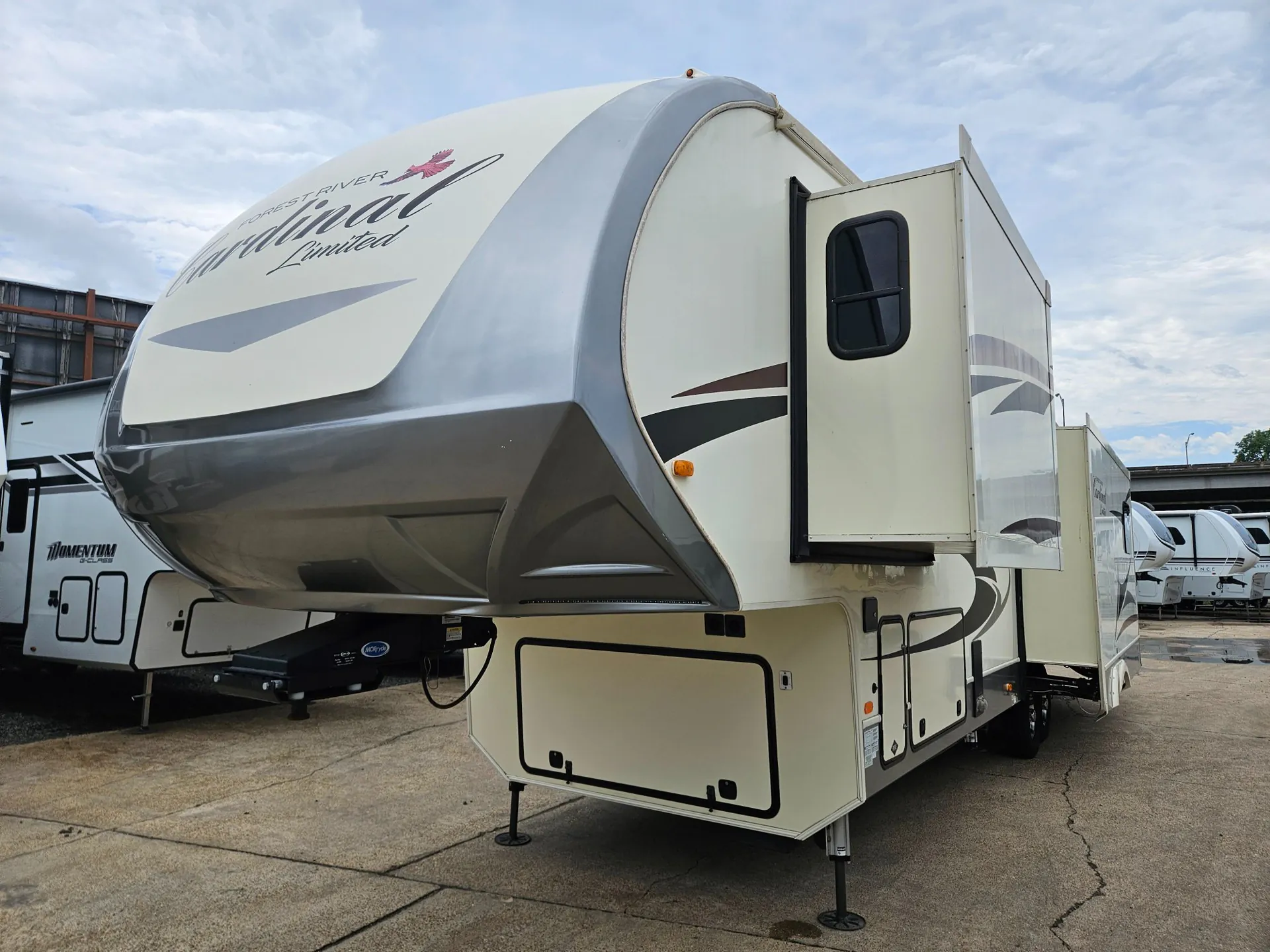 2019 Forest River Cardinal Limited 3655RSLE - Photo 3