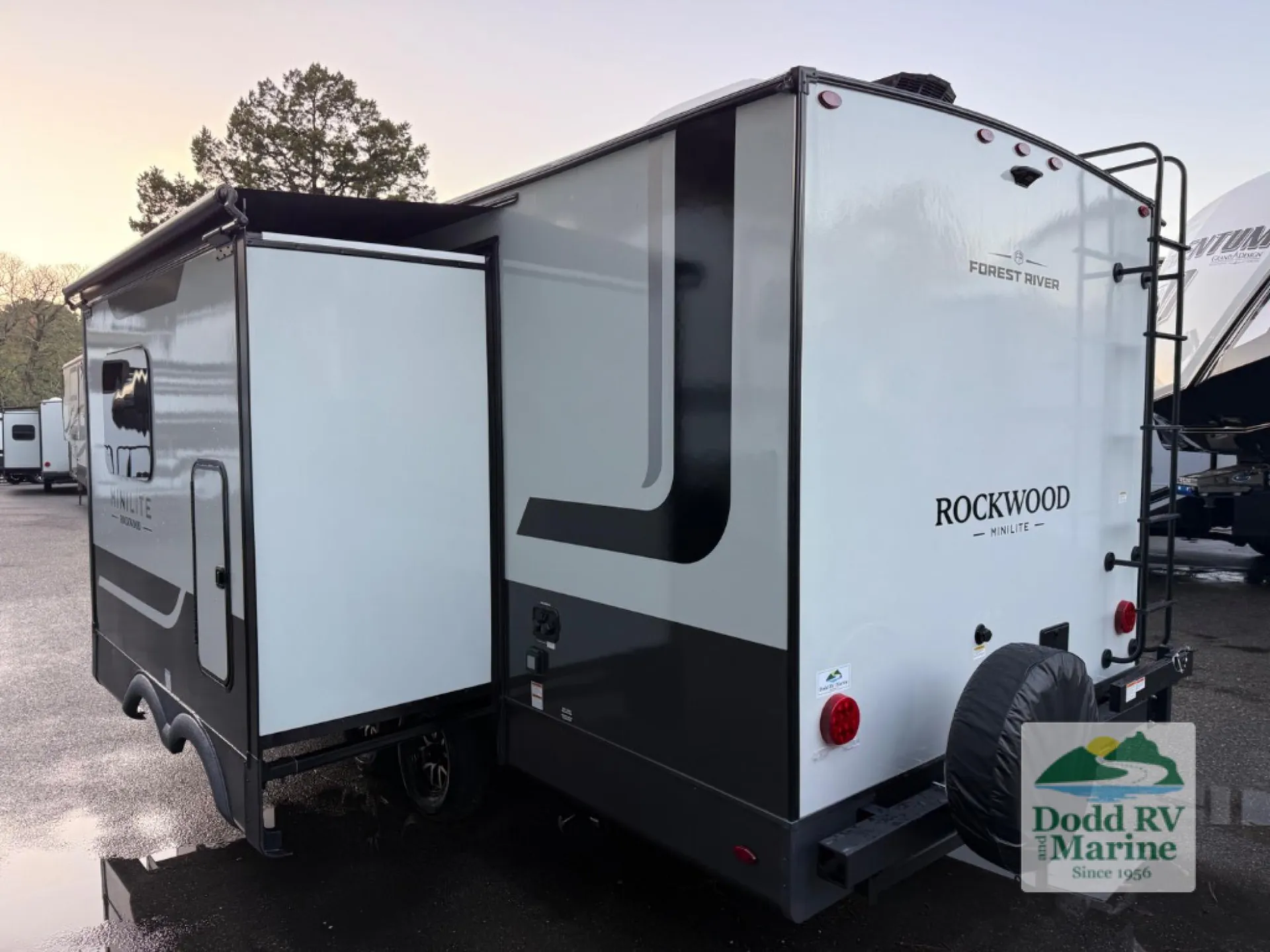 2026 Forest River Rockwood Mini Lite 2513S - Photo 4
