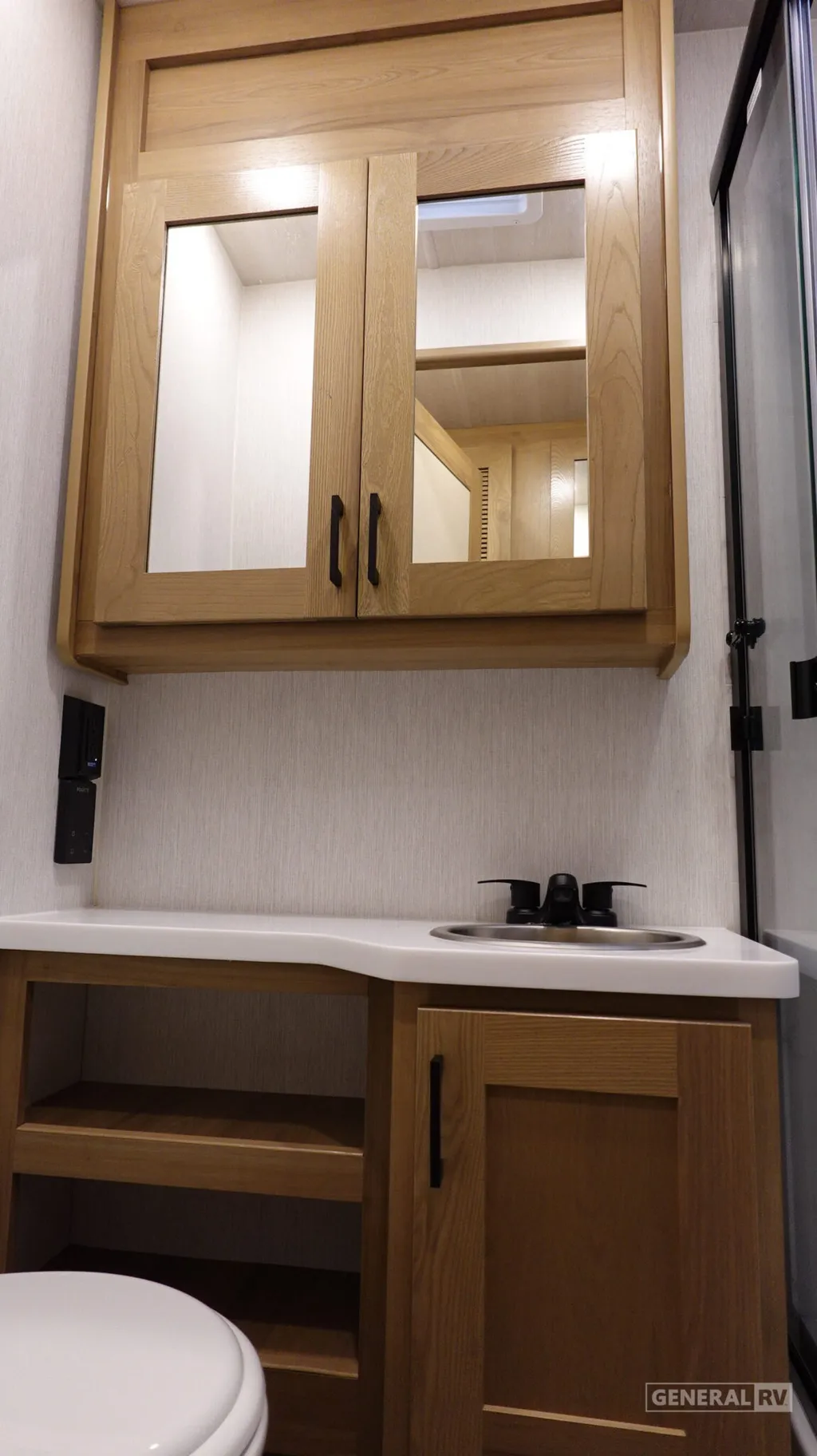 2027 NeXus RV Ghost 33DS, Photos photo 27