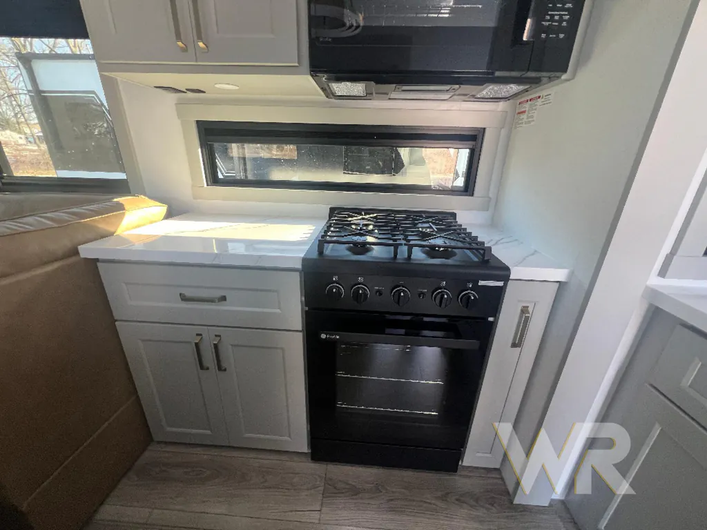 2026 Brinkley Model G 4150, Photos photo 17