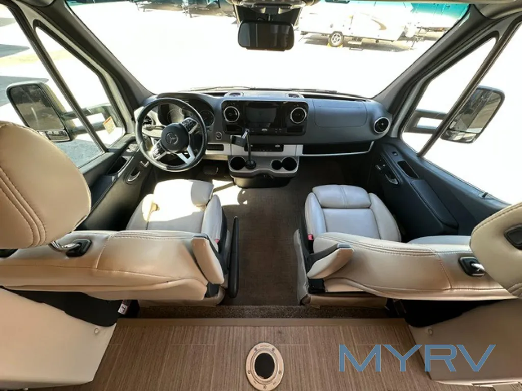 2023 Thor Motor Coach Tiburon 24FB, Photos photo 8