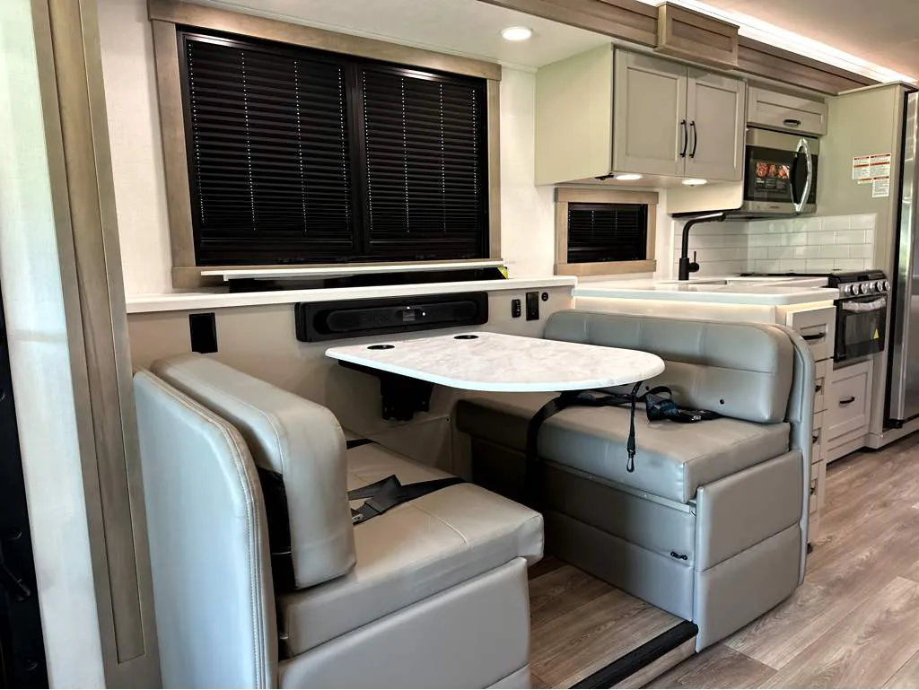 2027 Entegra Coach Vision XL 36C, Photos photo 11