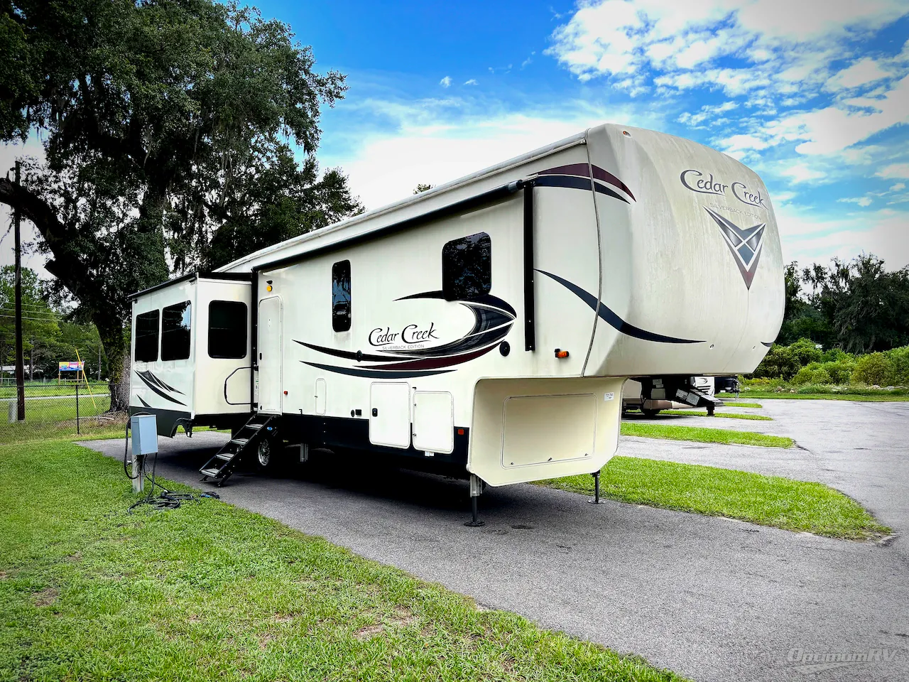2020 Forest River Cedar Creek Silverback 37MBH - Photo 2