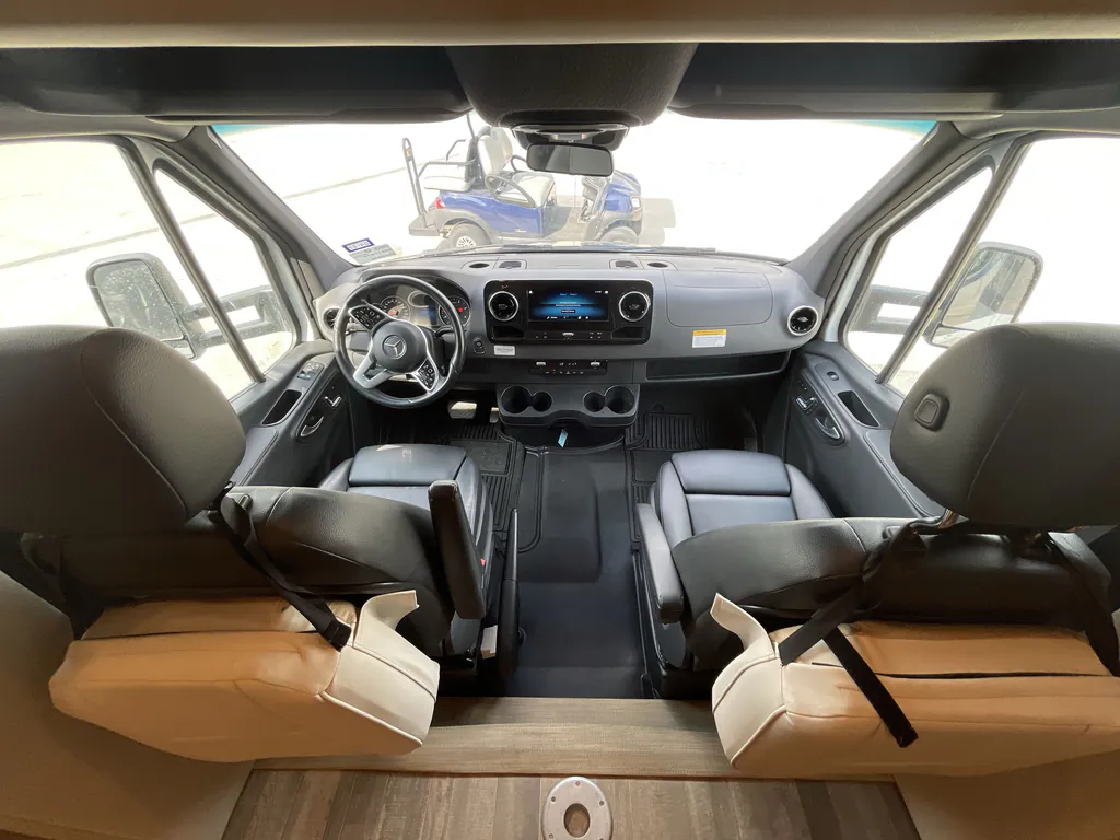 2020 Tiffin Wayfarer 25 RW, Photos photo 16