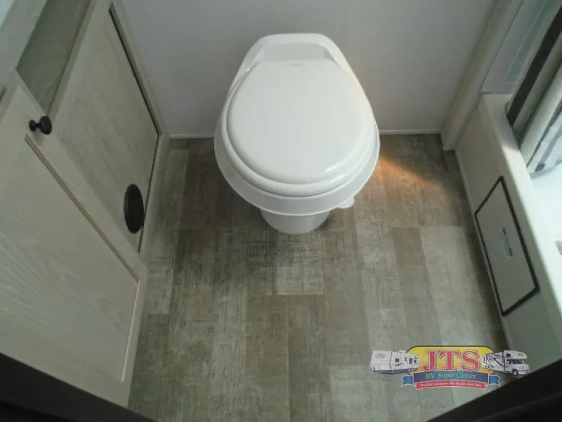 2025 Riverside RV Intrepid 245RBi - Photo 4