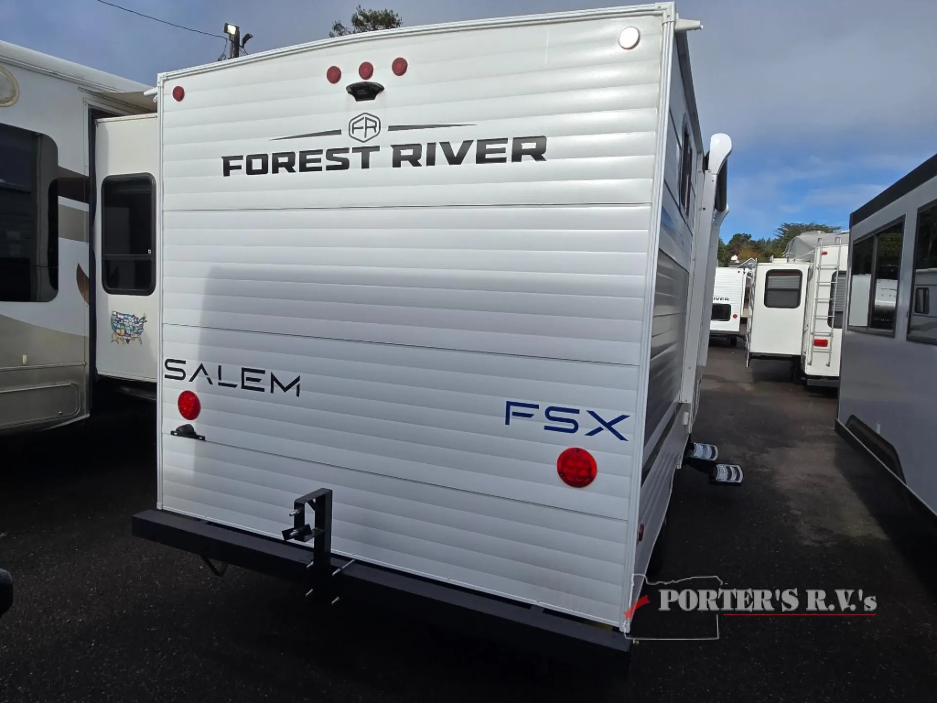 2027 Forest River Salem FSX 174DBLE - Photo 3