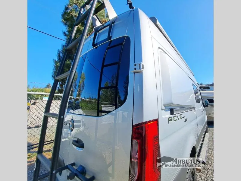 2021 Winnebago Revel 44E - Photo 4