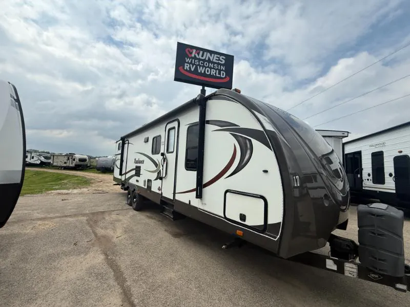 2015 Cruiser RV Radiance 31DSBH - Photo 2