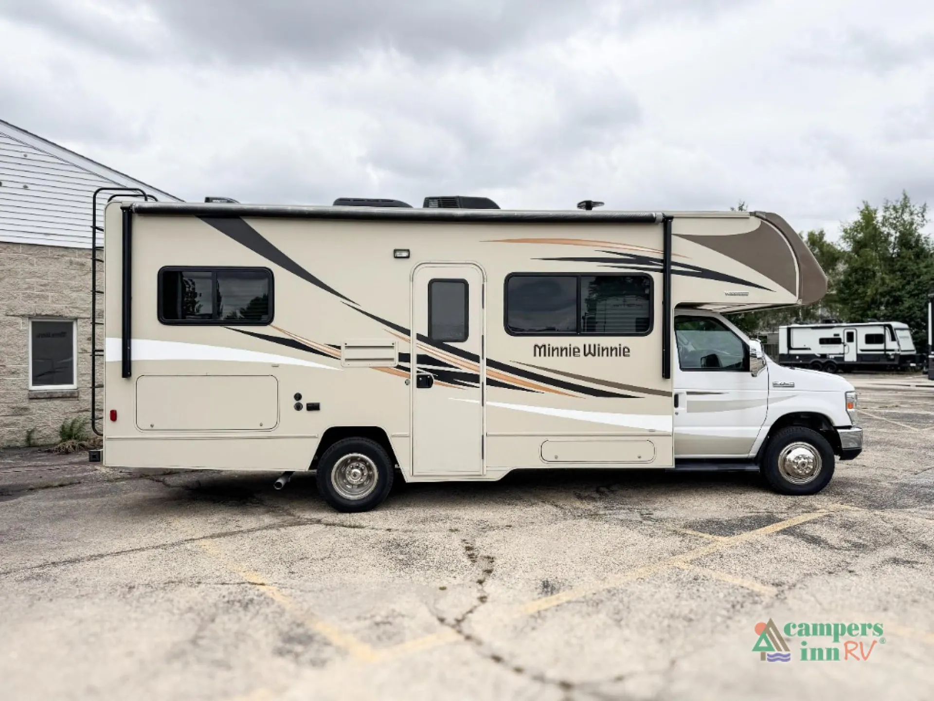 2019 Winnebago Minnie Winnie 25B - Photo 4