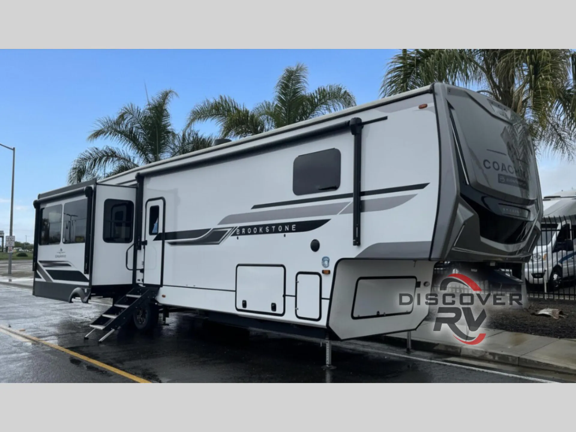 2025 Coachmen Brookstone 370RLLO - Photo 2
