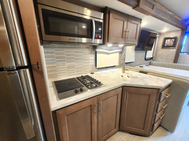 2022 Thor Motor Coach Magnitude Super C XG32, Photos photo 41