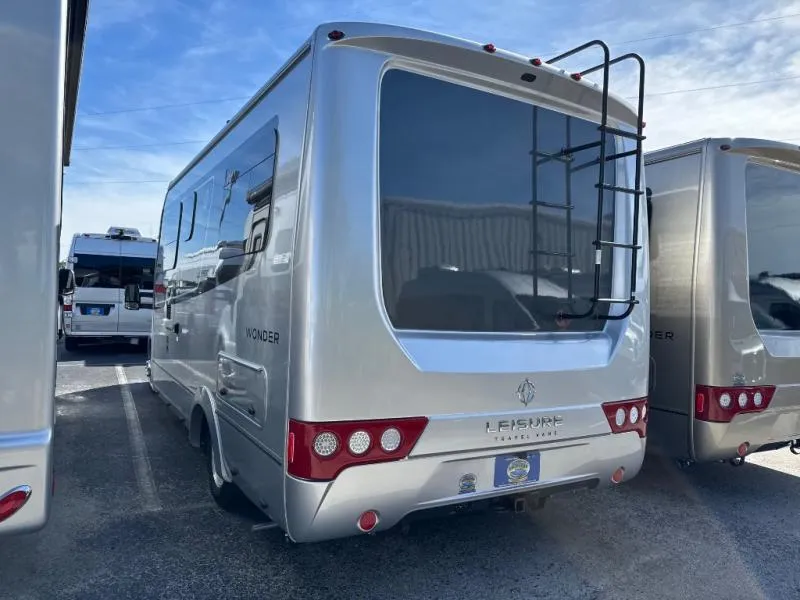 2025 Leisure Travel Vans Wonder 24RL - Photo 3