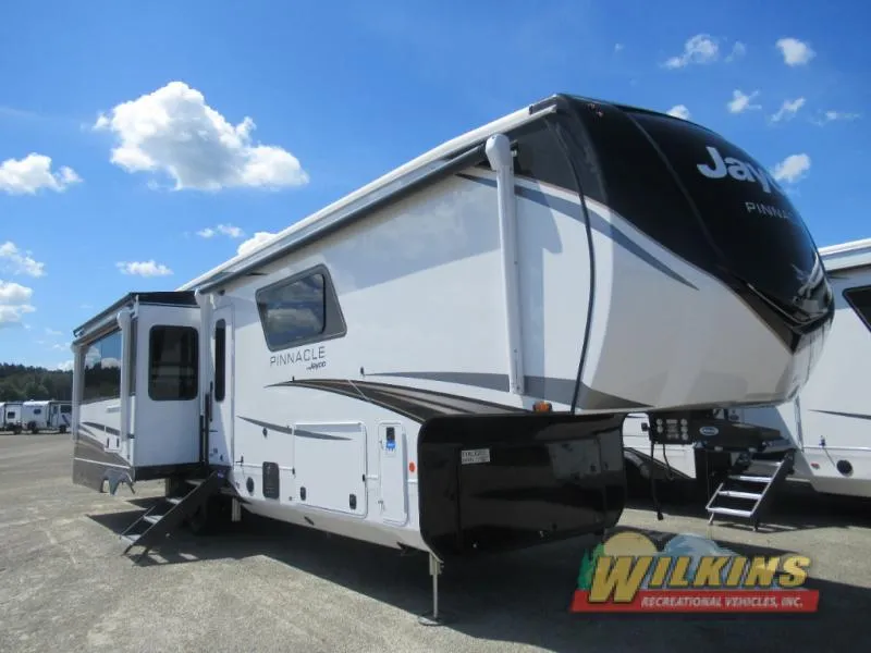 2026 Jayco Pinnacle 36FBTS - Photo 2