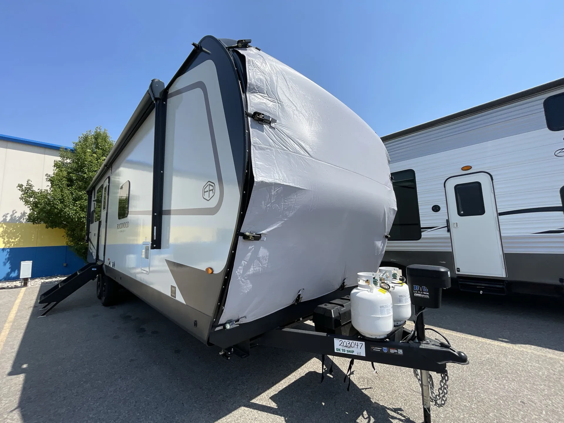2027 Forest River Rockwood Ultra Lite 2711RK