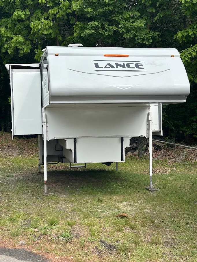 2020 Lance 1062 - Photo 3