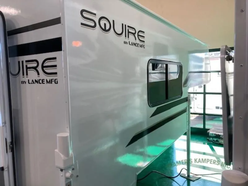 2025 Lance Squire SQ825 - Photo 3