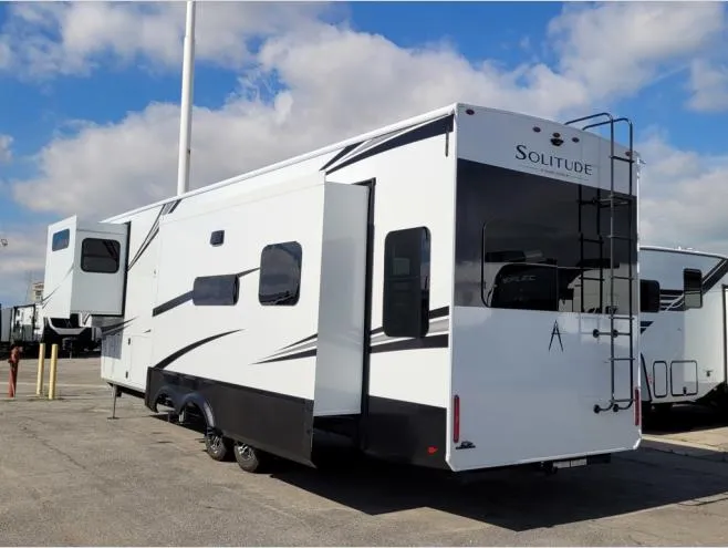 2026 Grand Design Solitude 370DV - Photo 4
