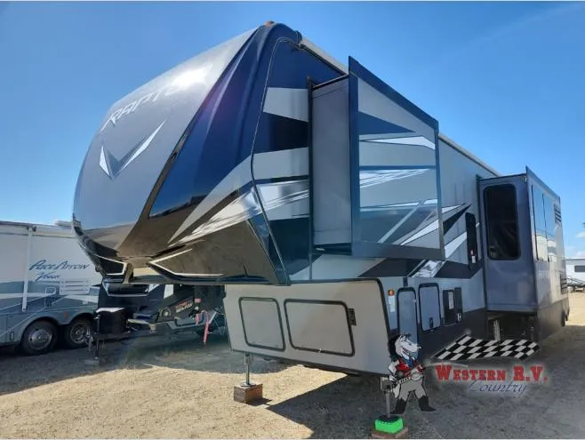 2019 Keystone Raptor 423 - Photo 2