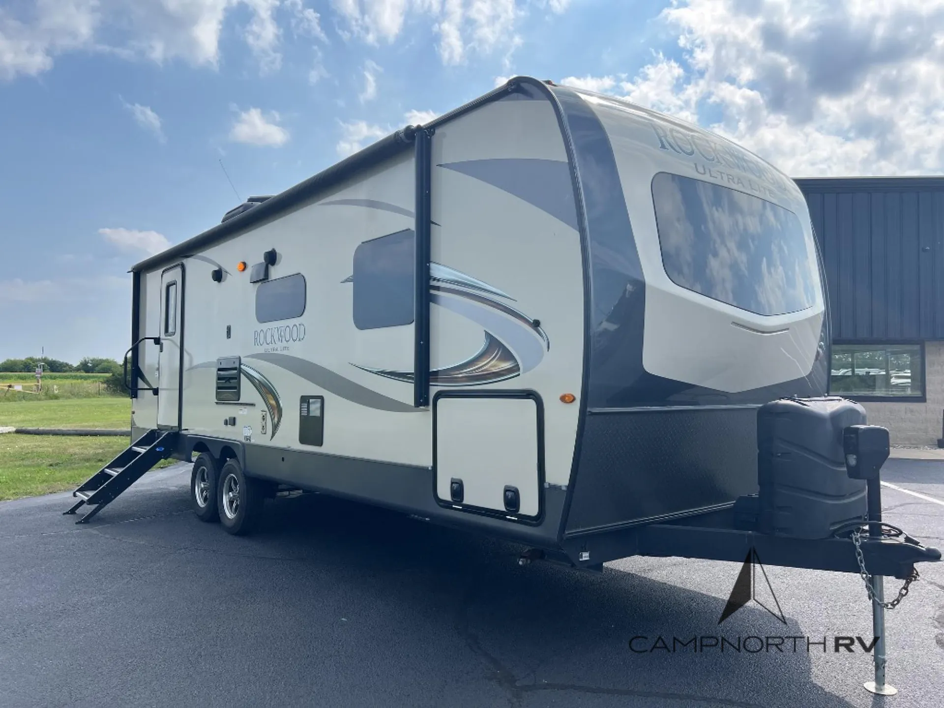 2019 Forest River Rockwood Ultra Lite 2606WS — Photo 1