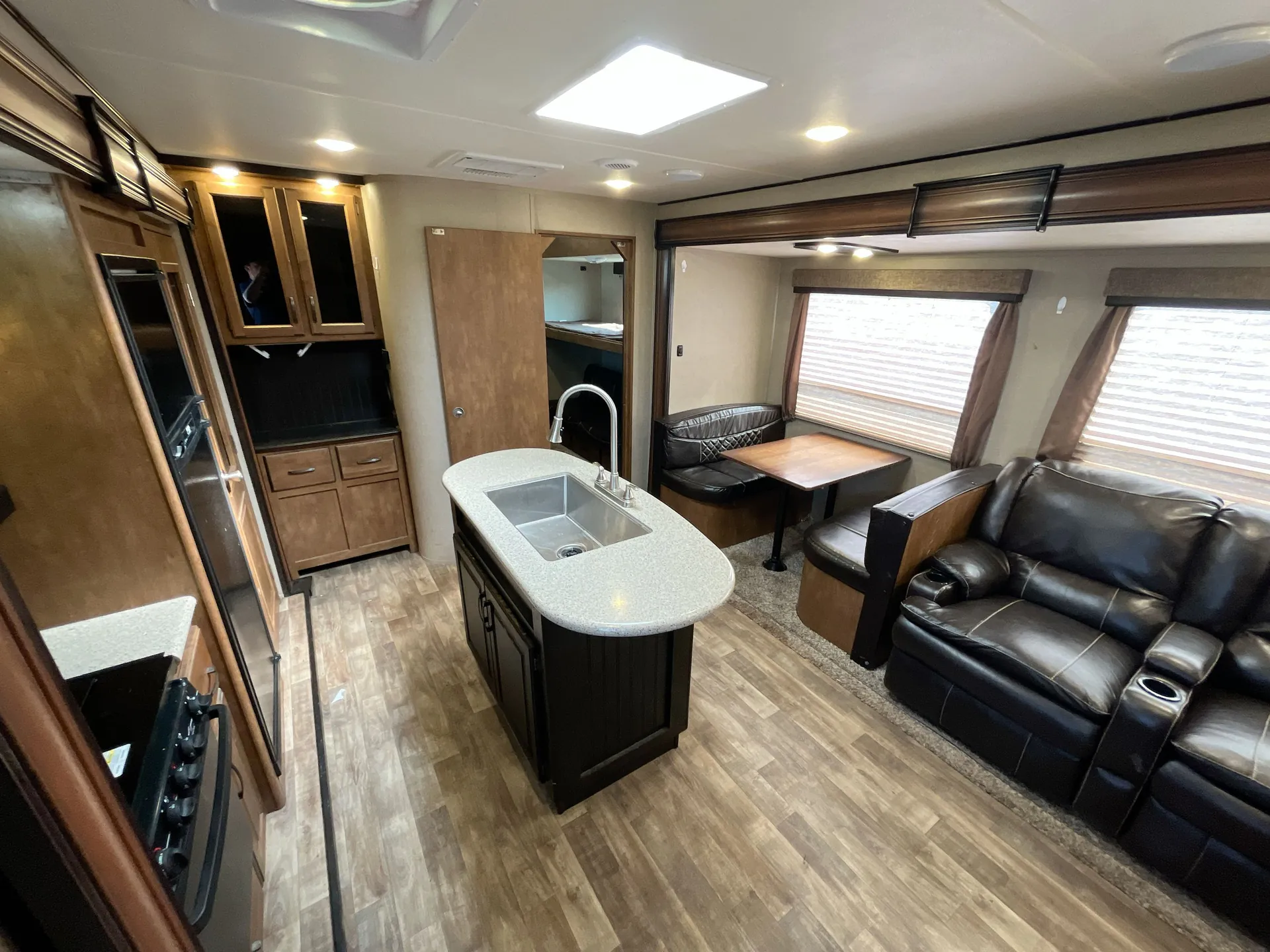 2016 Grand Design Reflection 308BHTS — living area main