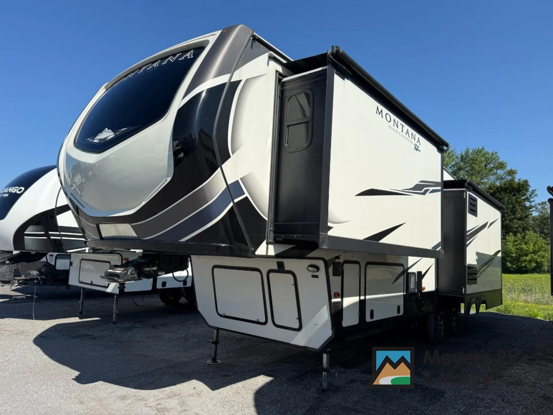 2020 Keystone Montana High Country 294RL - Photo 3
