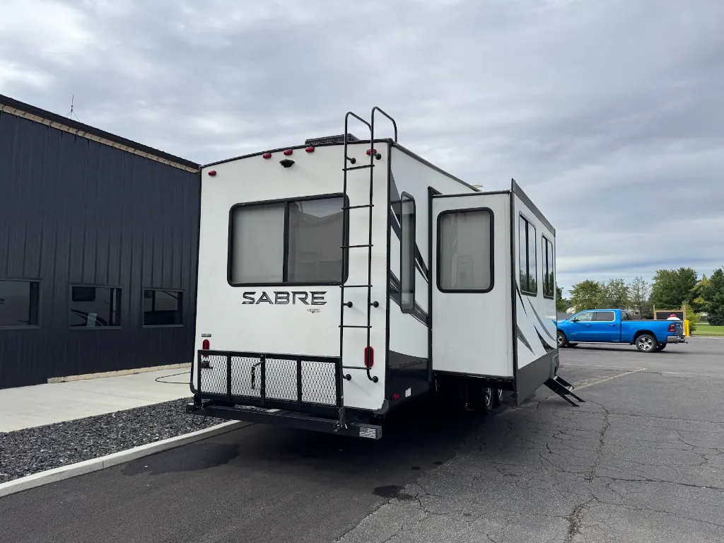 2019 Forest River Sabre 36BHQ, Photos photo 15