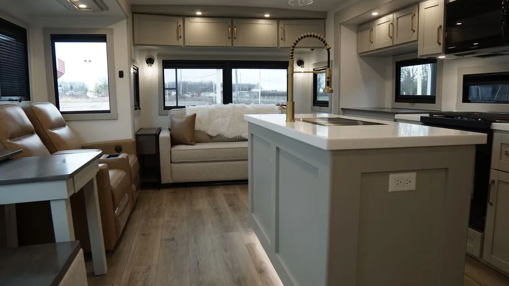2025 Brinkley Model Z AIR 310 - Photo 3
