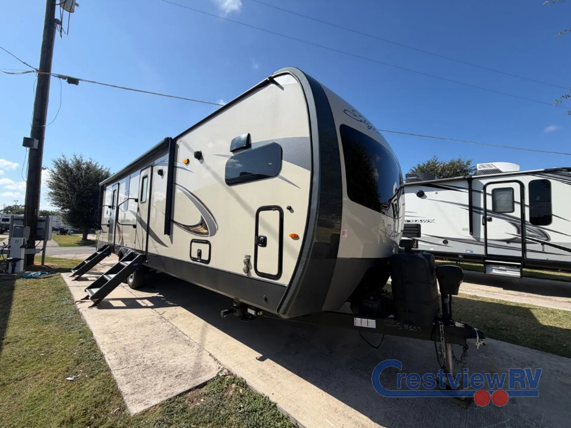 2019 Forest River Rockwood Signature Ultra Lite 8335BSS - Photo 4