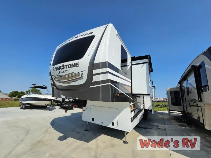 2025 Forest River RiverStone 425FO - Photo 4