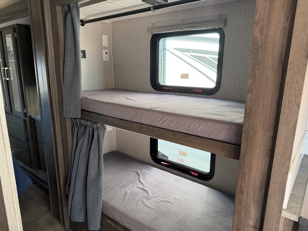 2023 Coachmen Pursuit 31BH, Photos photo 16