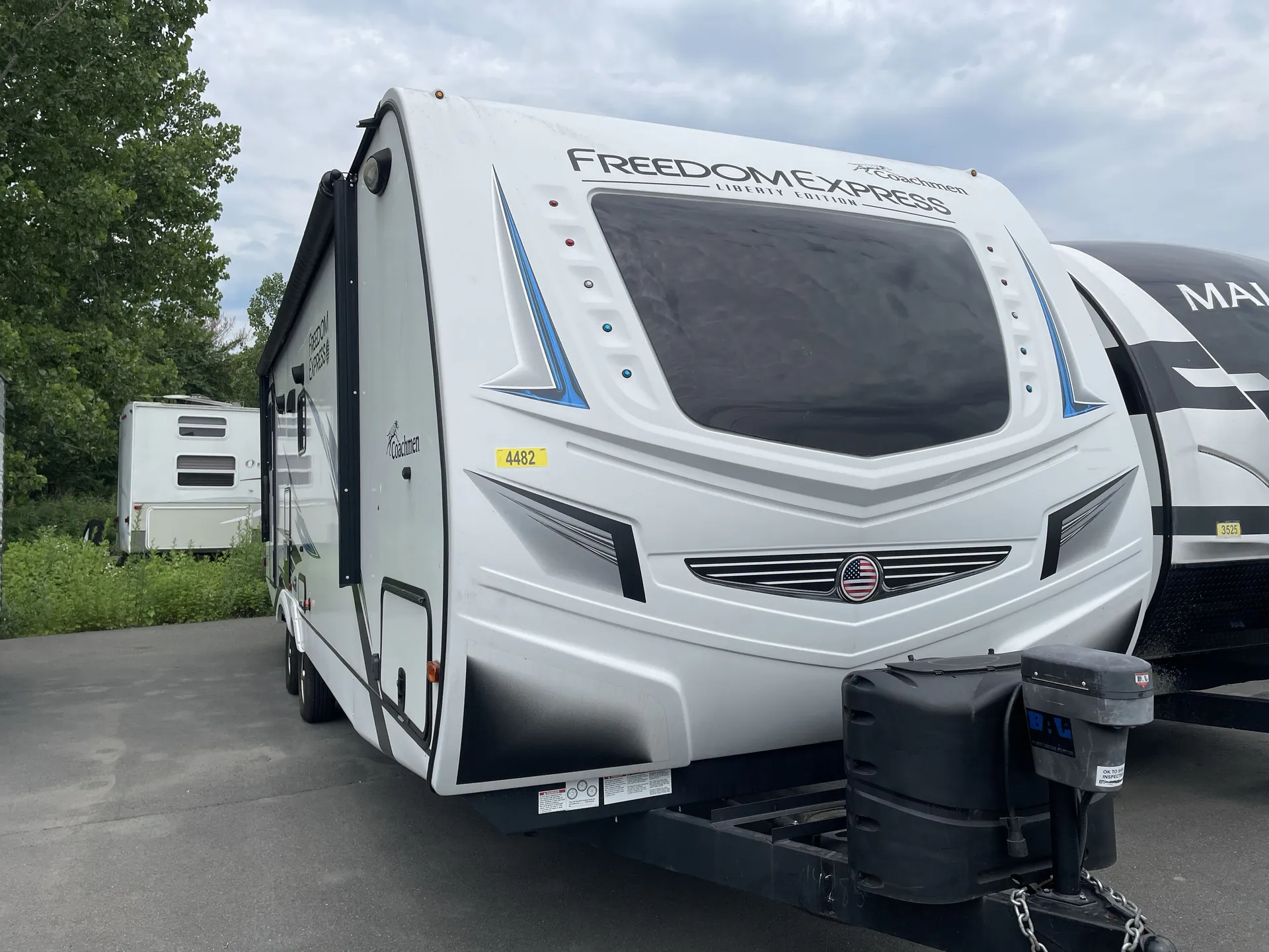 2021 Coachmen Freedom Express Liberty Edition 279 RLDSLE - Photo 2