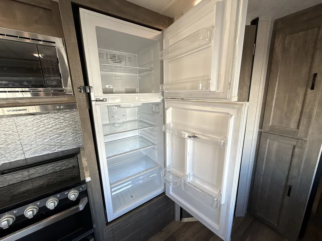 2020 Forest River Vibe 32BH, Photos photo 9