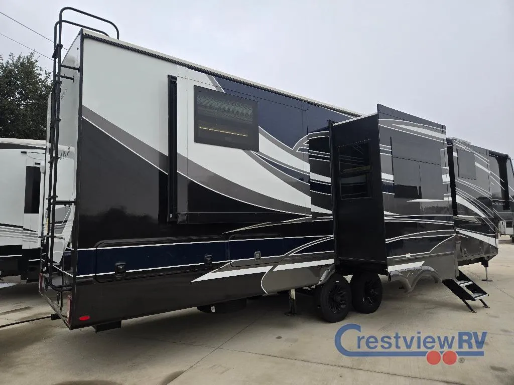 2026 Keystone Montana 3901RK - Photo 4