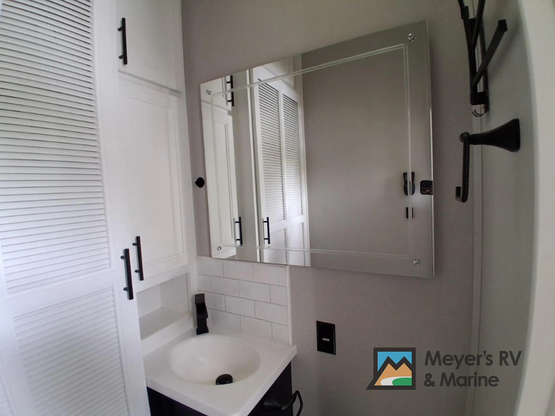 2022 Forest River RiverStone 39RKFB — Photo 5