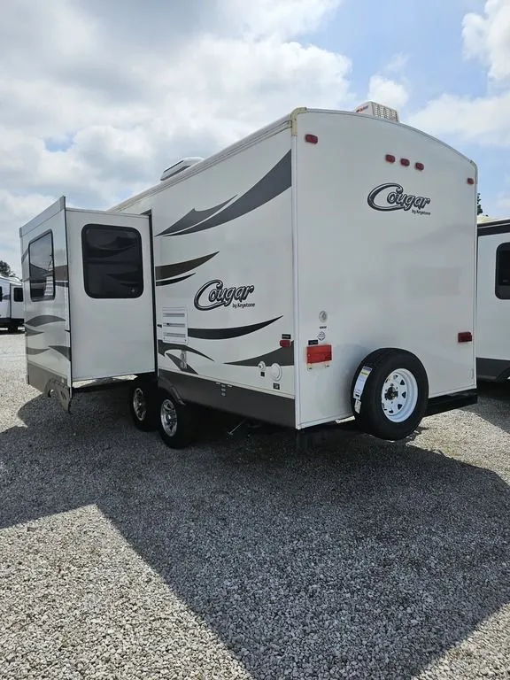2013 Keystone RV Cougar 21RBS - Photo 4