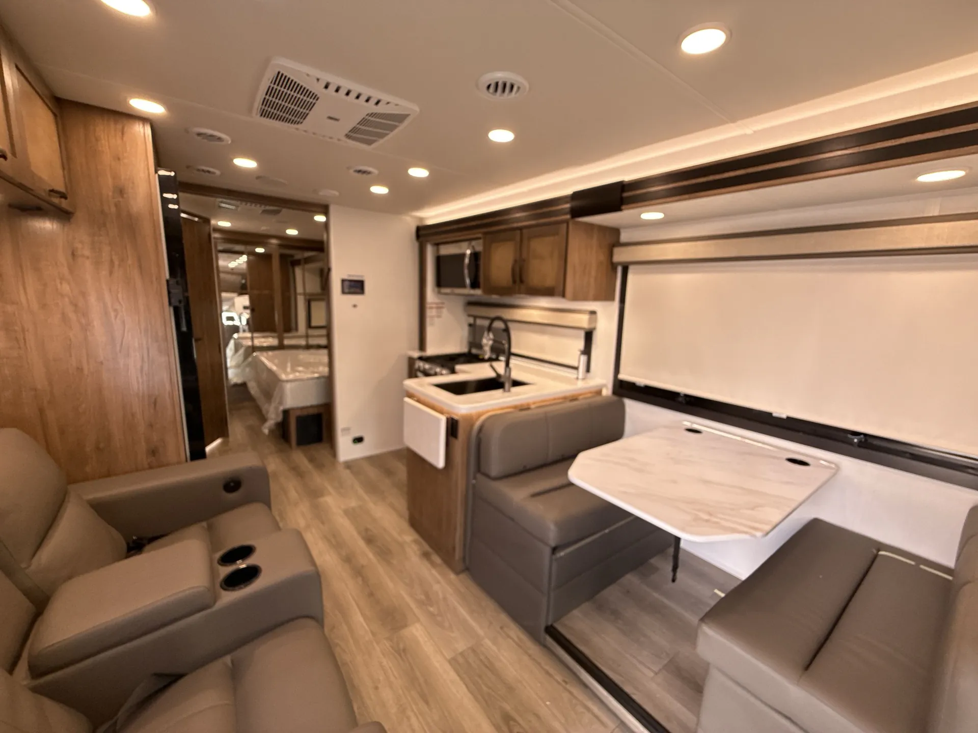 2026 Jayco Greyhawk XL 32U — living area main