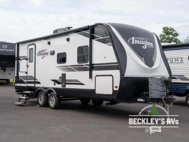 2019 Grand Design Imagine 2150RB - Photo 2