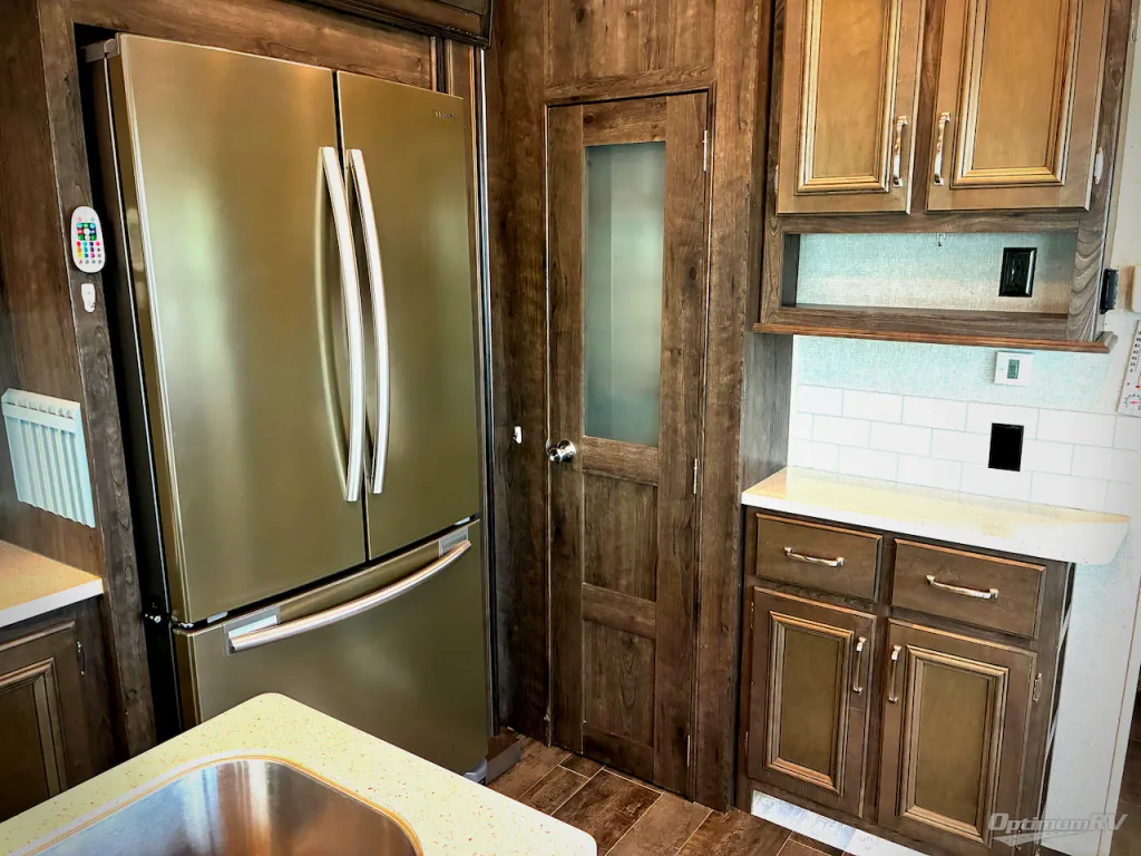 2018 Keystone Montana High Country 385BR, Photos photo 15