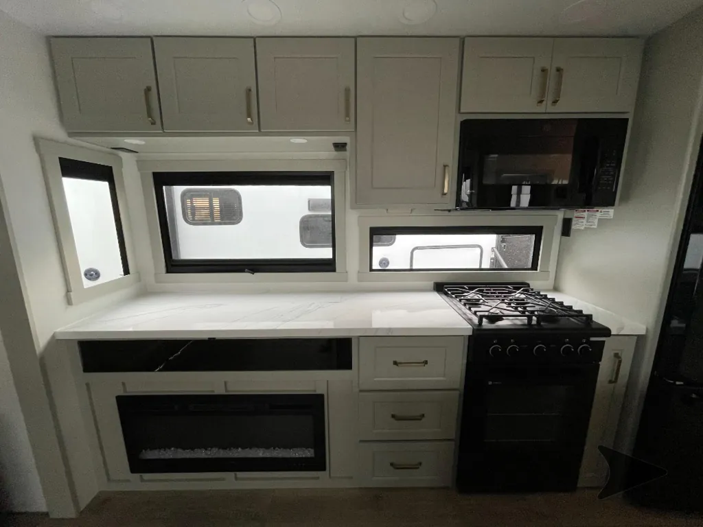 2026 Brinkley Model G 4100, Photos photo 22