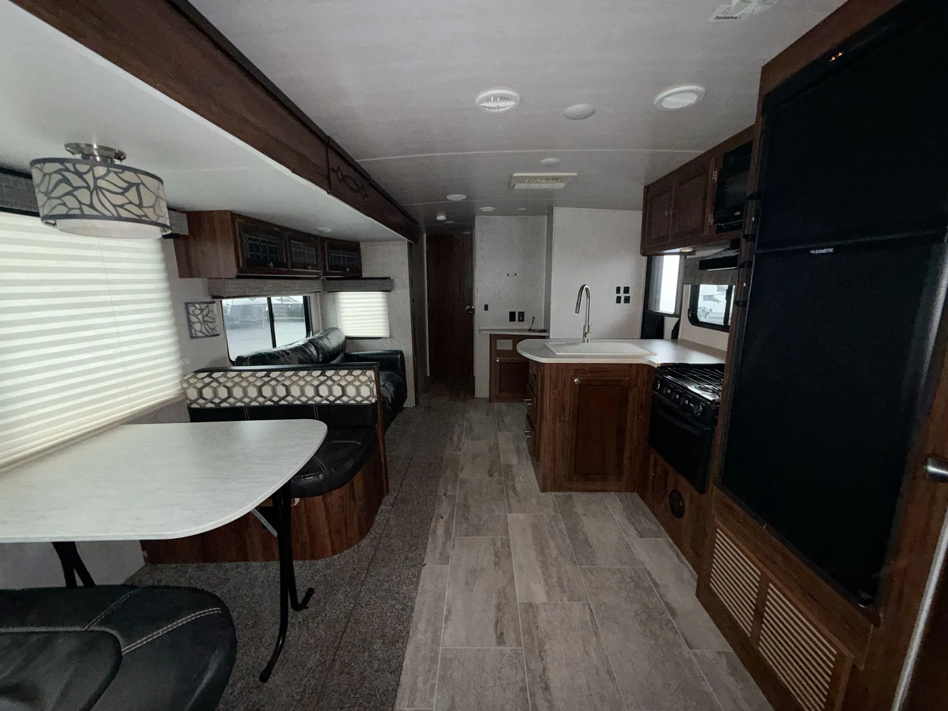 2018 Heartland Wilderness 3350 DS — living area main
