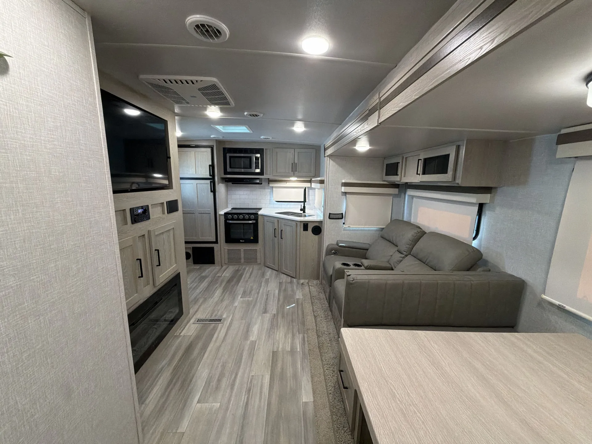 2022 Forest River Rockwood Ultra Lite 2614BS — living area main