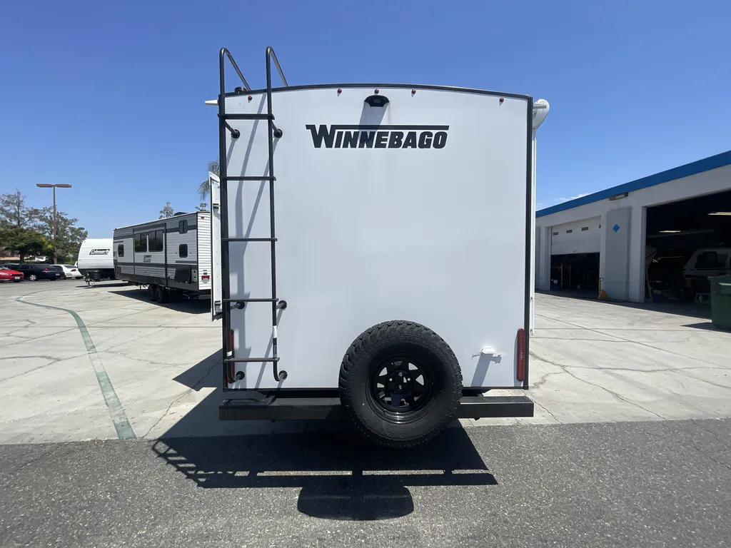 2027 Winnebago Micro Minnie 2108DS, Photos photo 7