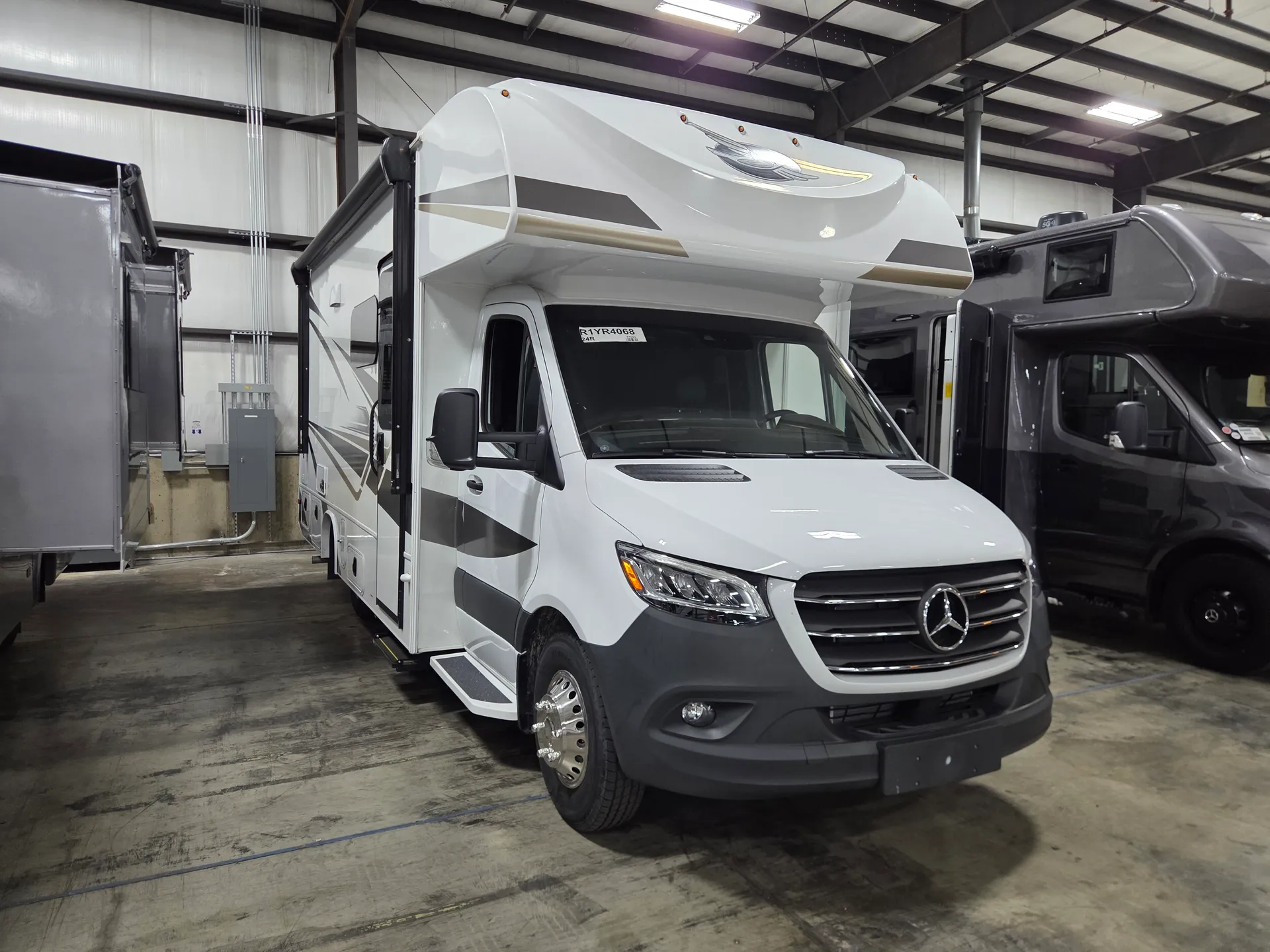 2024 Jayco Melbourne 24R - Photo 2