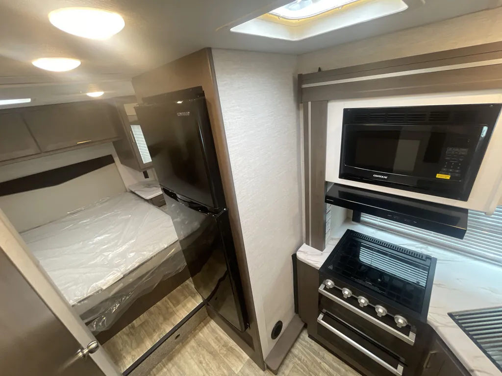 2024 Thor Motor Coach Freedom Elite 28HE, Photos photo 8