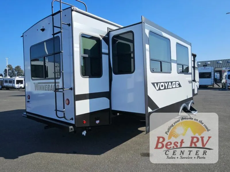 2025 Winnebago Voyage V3235RL - Photo 4