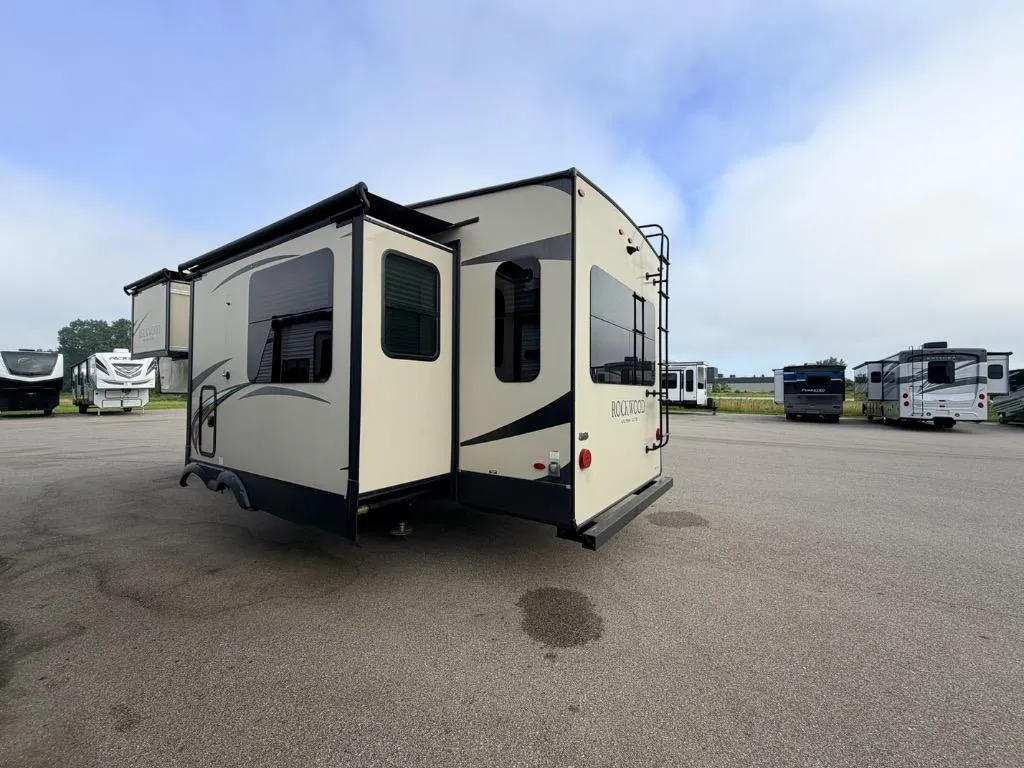 2019 Forest River RV Rockwood Ultra Lite 2620WS - Photo 4