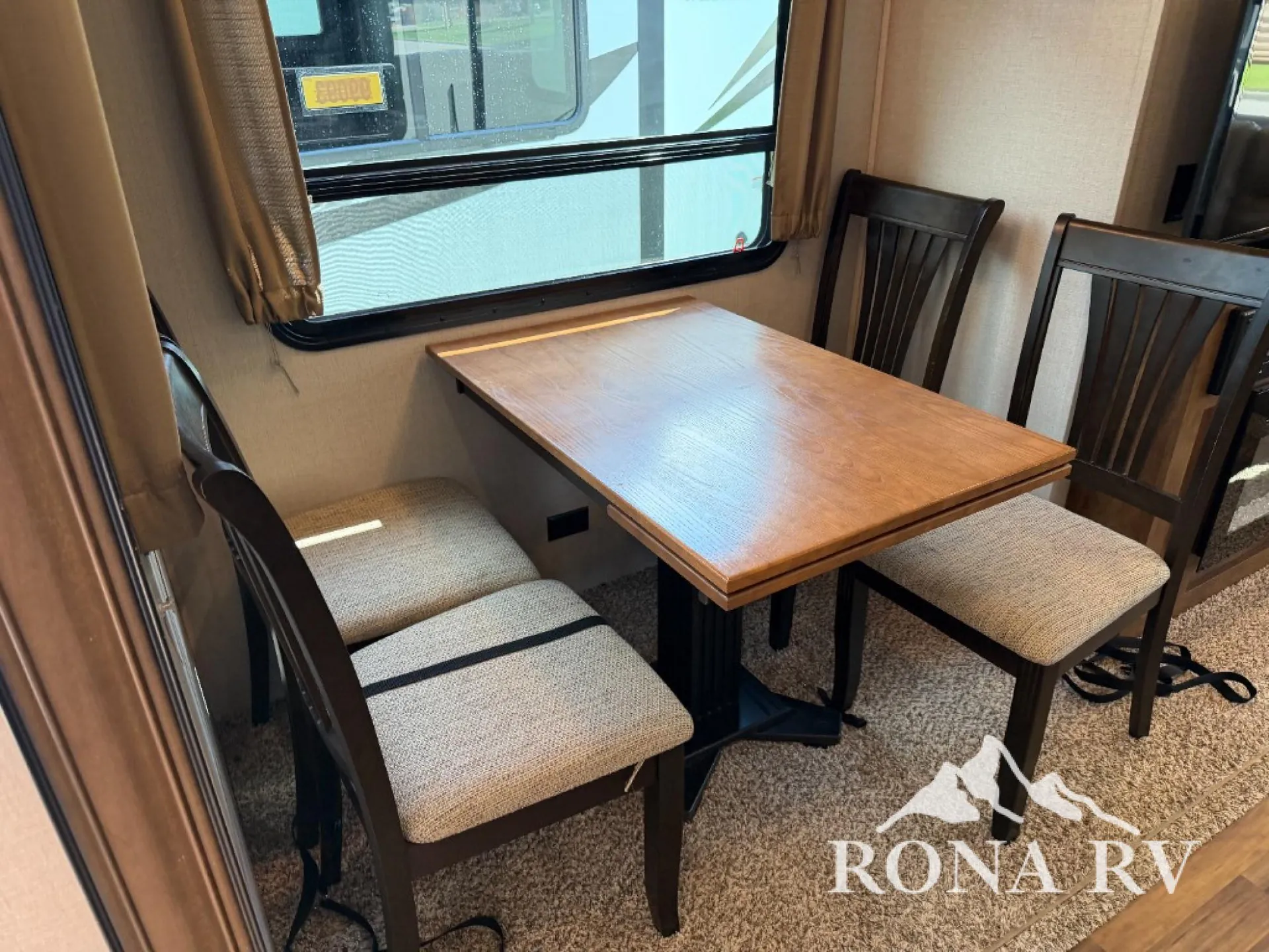 2018 Coachmen Chaparral 298RLS - Photo 3
