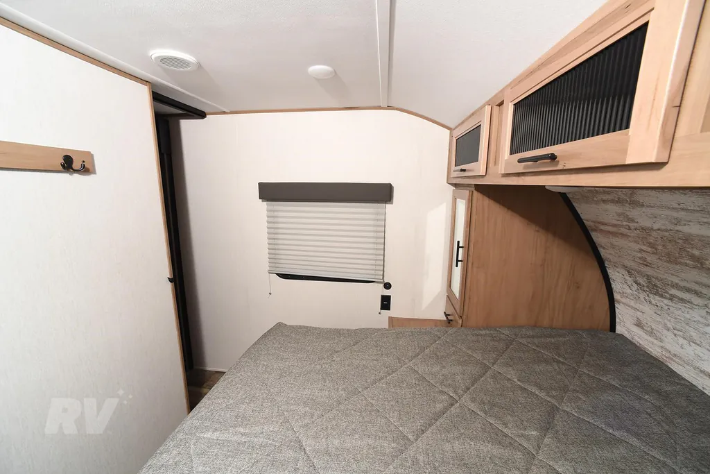 2024 Forest River Cherokee Alpha Wolf 22SW, Photos photo 25