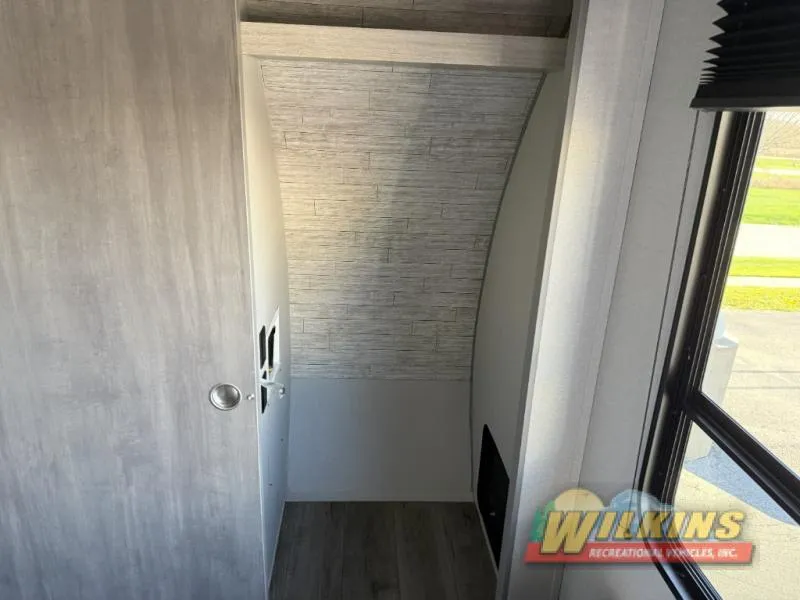2026 Coachmen Catalina Legacy Edition 313RLTS - Photo 3
